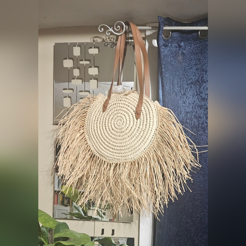 NWT INC International Concepts Tan and Cream Fringe Tote - Picture 3 of 4